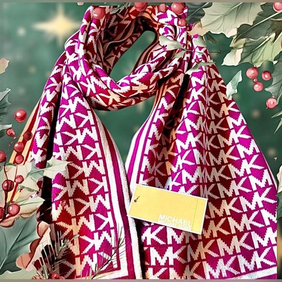 Micheal Kors NWT Fuchsia &cream Logo Scarf, quality knit - Picture 6 of 8